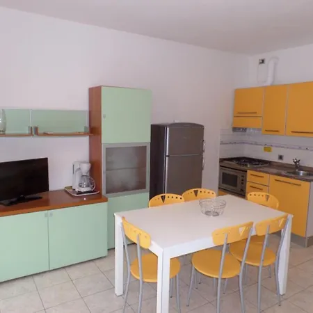 Spacious For Families Close To The Apartment