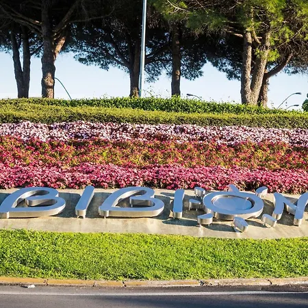 Spacious For Families Close To The Apartment Bibione
